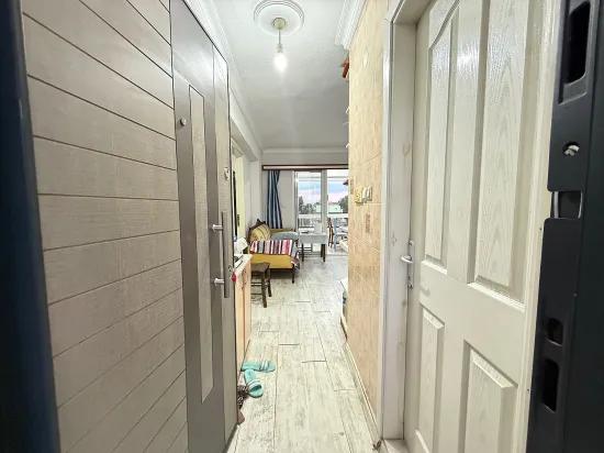 Seferihisar Ürkmez Im Zentrum Zum Verkauf 2+1 Zum Meer 200 Metre Wohnung
