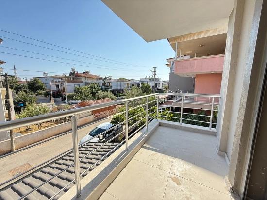Brandneues Luxus-sommerhaus Mit 3+1 Bädern In Seferihisar Doganbey Zu Verkaufen