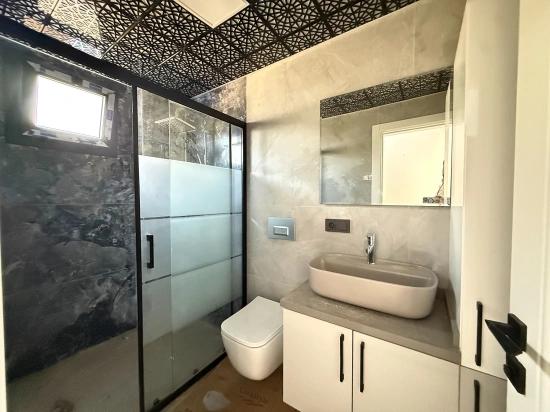 3+1 Eckvilla Mit Meerblick Und Separater Küche In Ürkmez