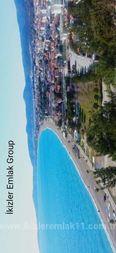 2+1 Apartment For Sale In Seferihisar Ürkmez Center, 80M2, 200M From The Sea.