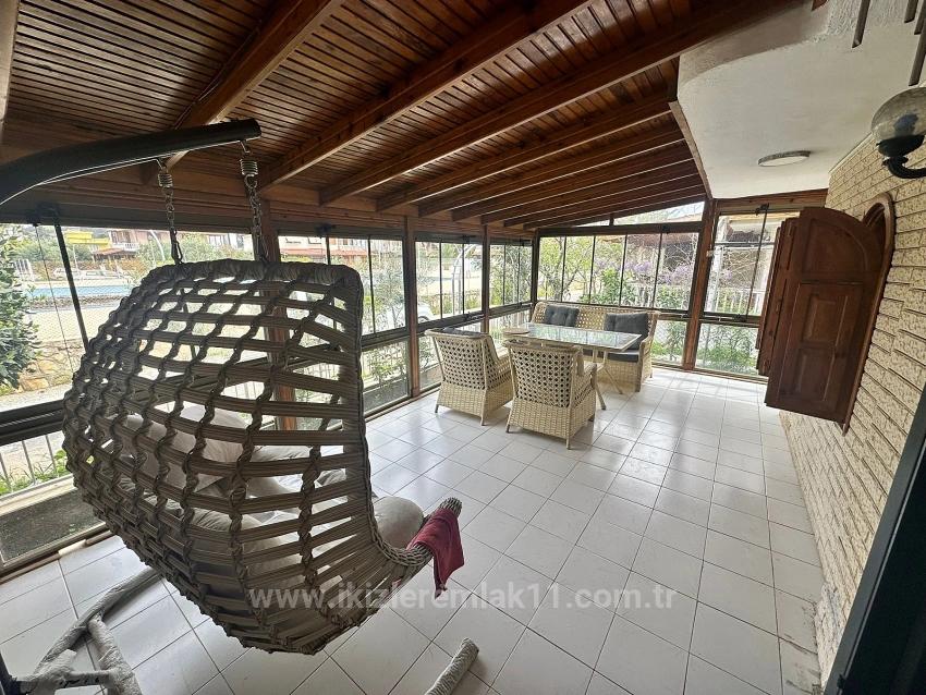 3+1 Bedroom Summerhouse For sale in Cumhuriyet Nbh. Seferihisar Doğanbey - 160 m²