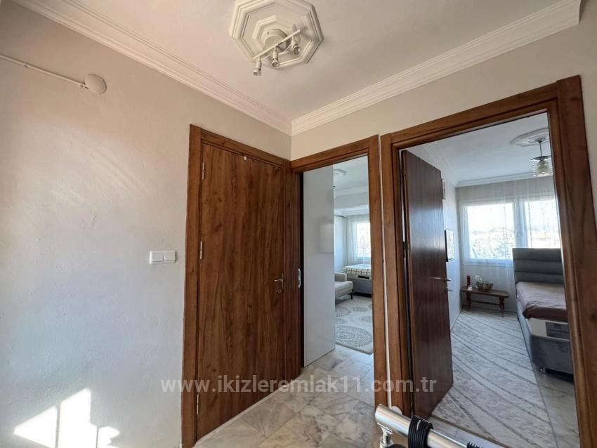 Seferihisar'cumhuriyet District, Meltem Tour Site 4+1 Villa For Sale By The Sea
