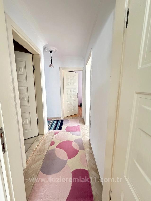 Spacious 2+1 Apartment For Sale On An Intermediate Floor In Ürkmez Center, Seferihisar