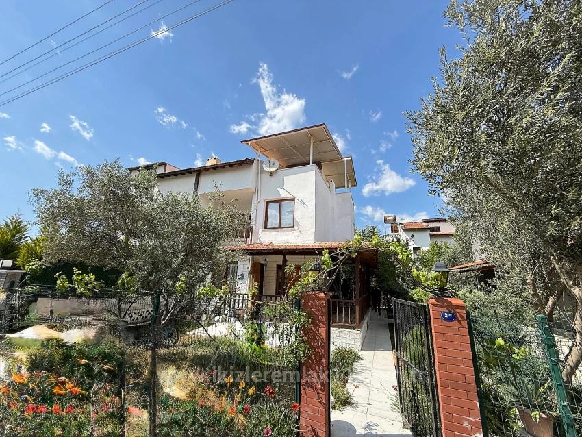 3+1 Duplex Villa With Spacious Garden In Doğanbey Center, Seferihisar