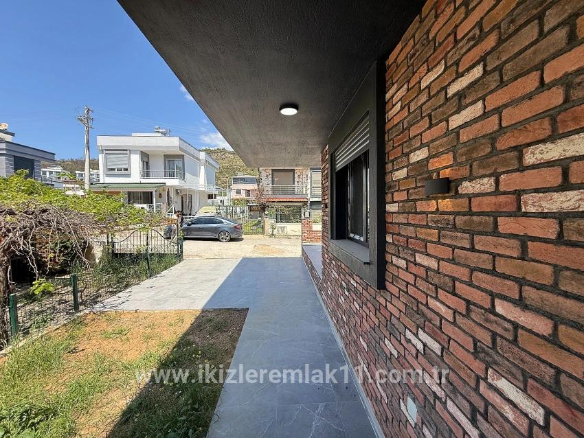 3+1 Bedroom Villa For sale in Cumhuriyet Nbh. Seferihisar Doğanbey - 200 m²
