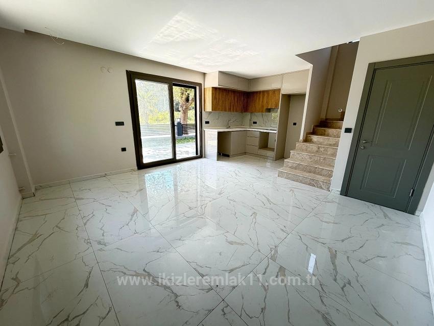 3+1 Ultra Luxury Villa For Sale With Sea View In Doğanbey