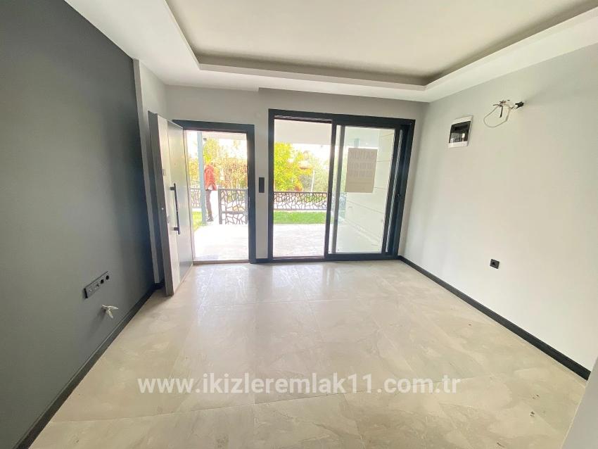 2+1 Bedroom Villa For sale in Cumhuriyet Nbh. Seferihisar Doğanbey - 150 m²