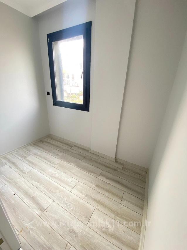 Garden Villa For Sale Near The Sea In Ürkmez Doğanbey, 2+1