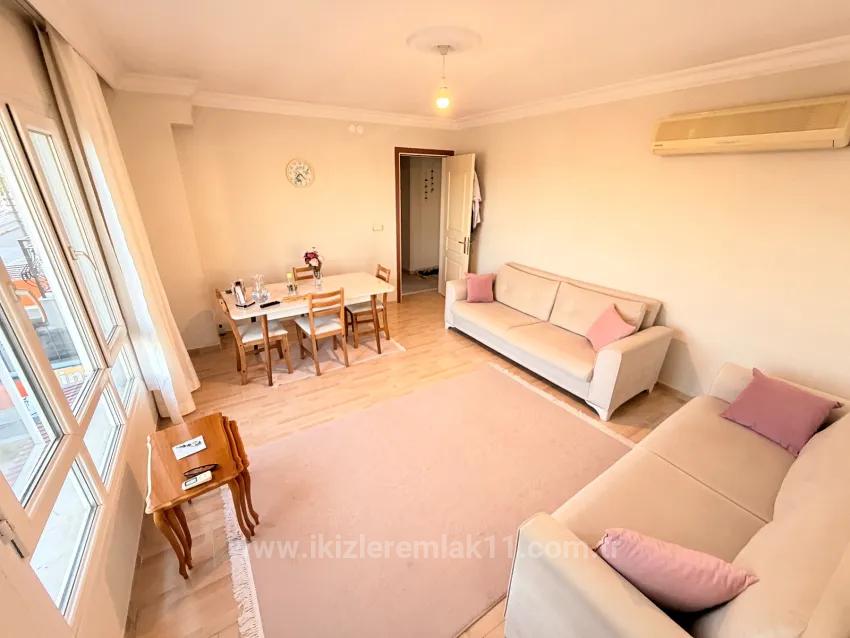 In Ürkmez, 400 M To The Sea, Separate Kitchen Double Balcony Spacious 2+1 Apartment