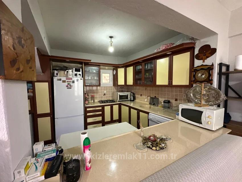 Seferihisar Doğanbey'de For Sale 4+1 500M From The Sea Villa