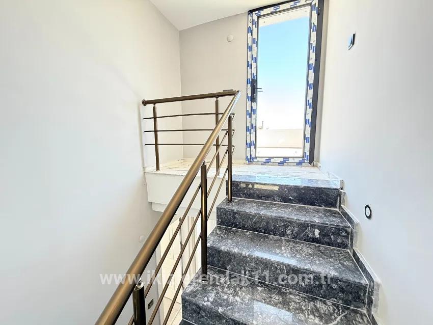3+1 Bedroom Villa For sale in Cumhuriyet Nbh. Seferihisar Doğanbey - 300 m²