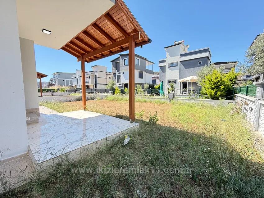 For Sale In Ürkmez Doğanbey Zero Single Detached Wide 3+1 Villa