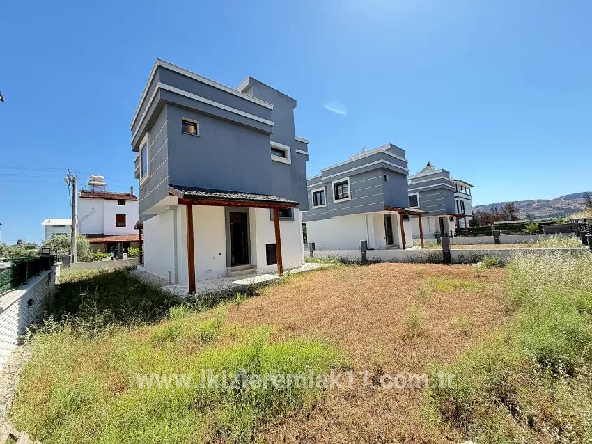 3+1 Bedroom Villa For sale in Cumhuriyet Nbh. Seferihisar Doğanbey - 300 m²