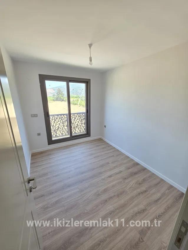 4+1 Bedroom Detached house For sale in Gümüldür İnönü Nbh. Menderes Gümüldür - 160 m²