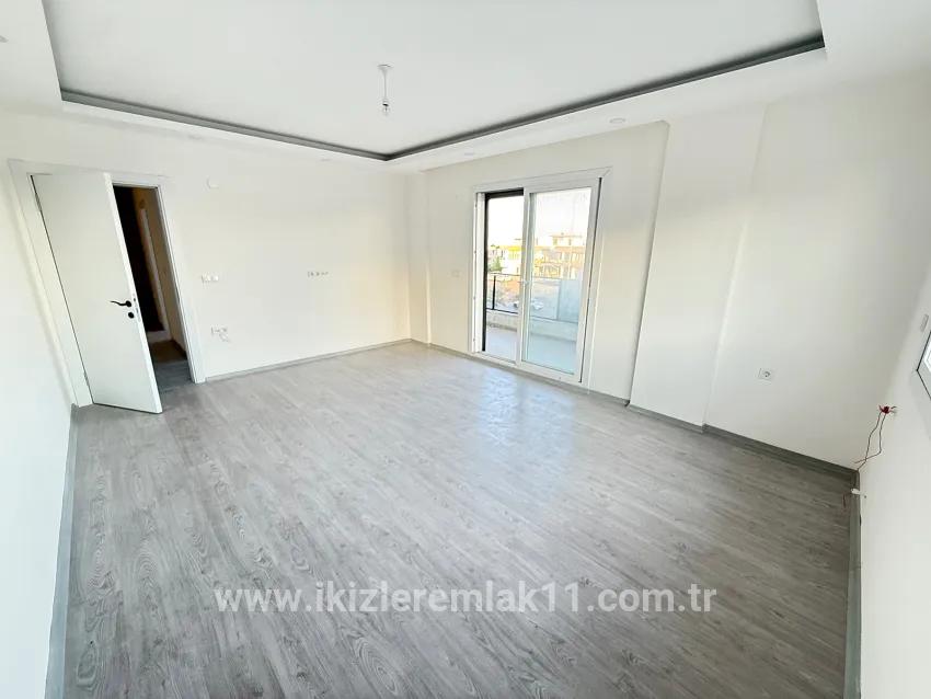 Seferihisar Ürkmez'de Zero 4+1 Duplex Lift Otoparklı To the sea 400 m