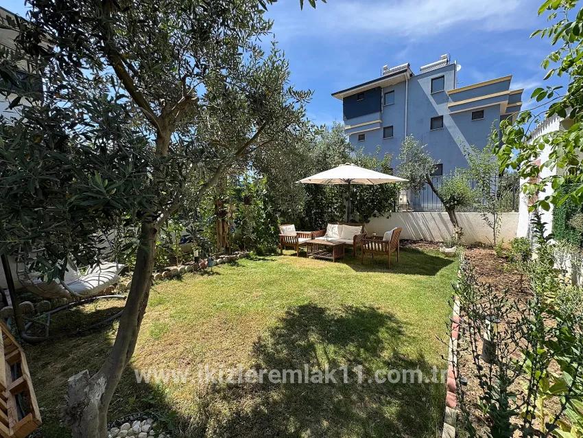 For sale In Seferihisar Doğanbey 3+1 spacious garden duplex summer house