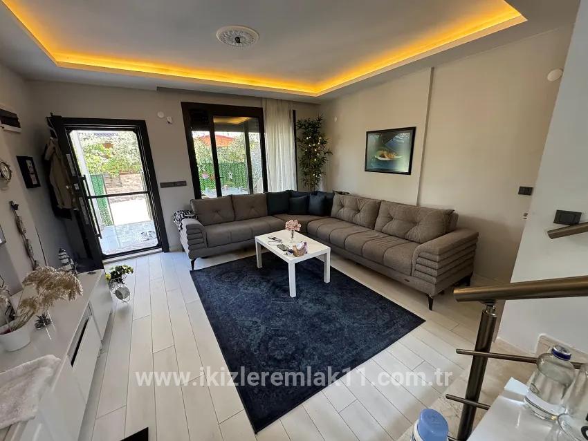 For sale In Seferihisar Doğanbey 3+1 spacious garden duplex summer house