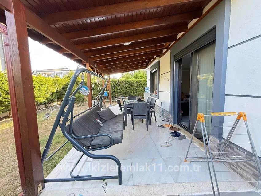 In Ürkmez Doğanbey, Detached House with Pool 3+1 Separate Kitchen Large Garden