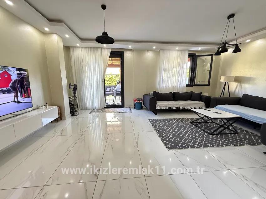 In Ürkmez Doğanbey, Detached House with Pool 3+1 Separate Kitchen Large Garden