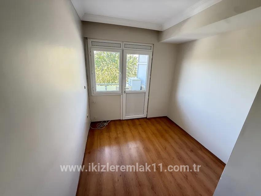 2+1 Bedroom Apartment For sale in Mersin Alanı Nbh. Seferihisar Ürkmez - 85 m²