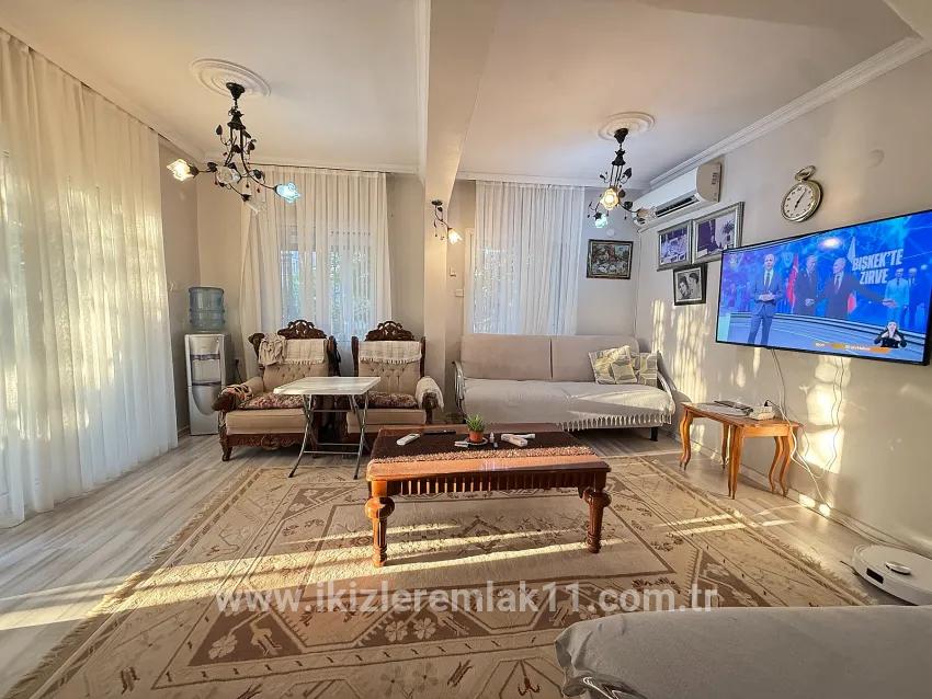 4+1 Bedroom Detached house For sale in Bengiler Nbh. Seferihisar Ürkmez - 210 m²