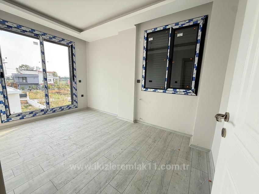 3+1 Detached Villa With Garden For Sale In Seferihisar Doğanbey Center