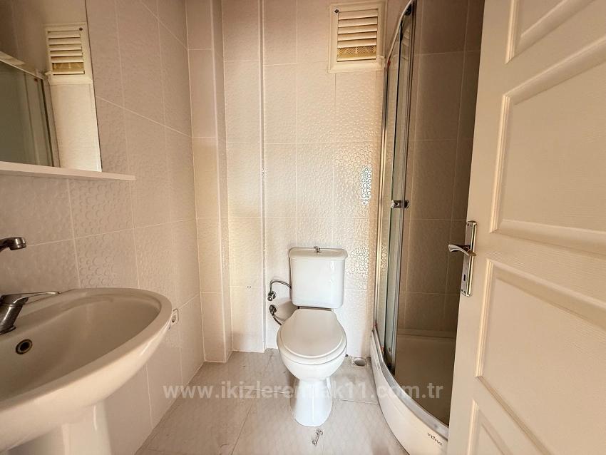 4+1 Villa With Large Garden For Sale In Seferihisar Doğanbey Center