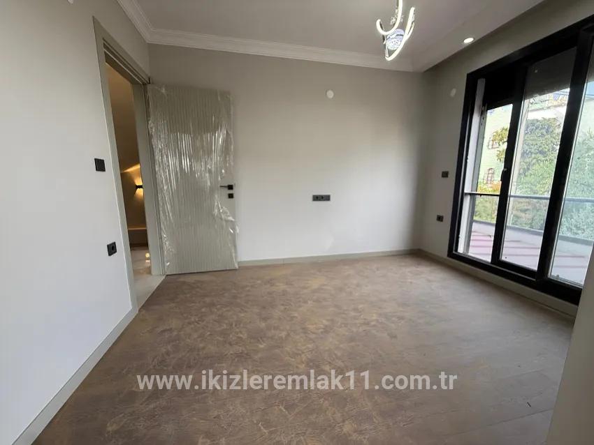 3+1 Bedroom Summerhouse For sale in Cumhuriyet Nbh. Seferihisar Doğanbey - 180 m²