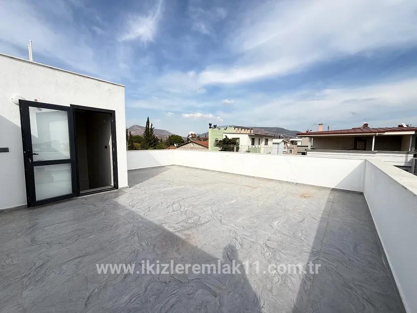 3+1 Bedroom Summerhouse For sale in Cumhuriyet Nbh. Seferihisar Doğanbey - 180 m²