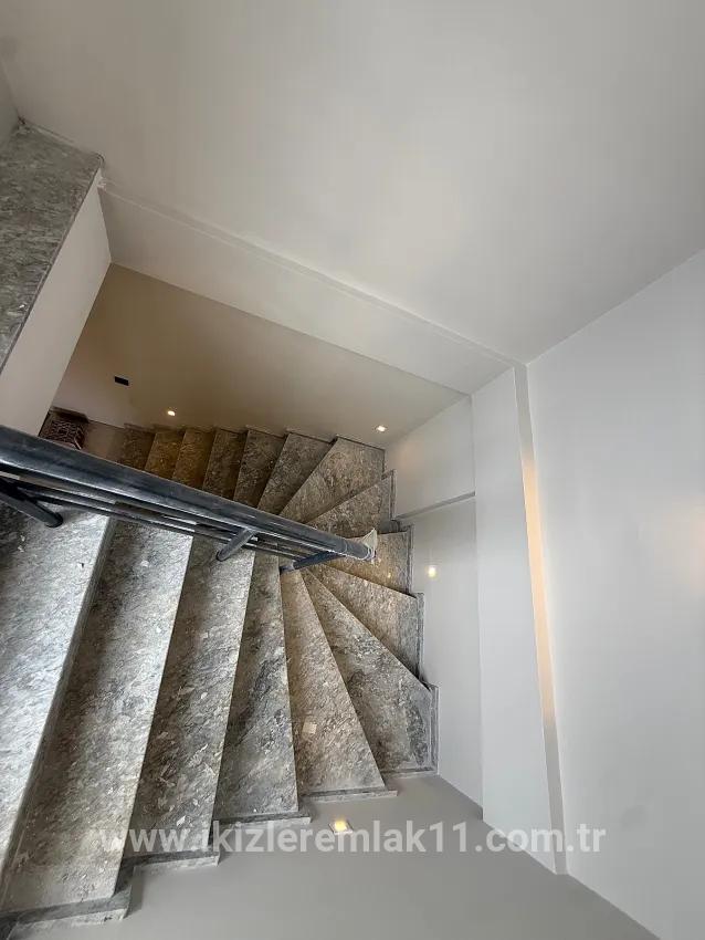 3+1 Bedroom Summerhouse For sale in Cumhuriyet Nbh. Seferihisar Doğanbey - 180 m²