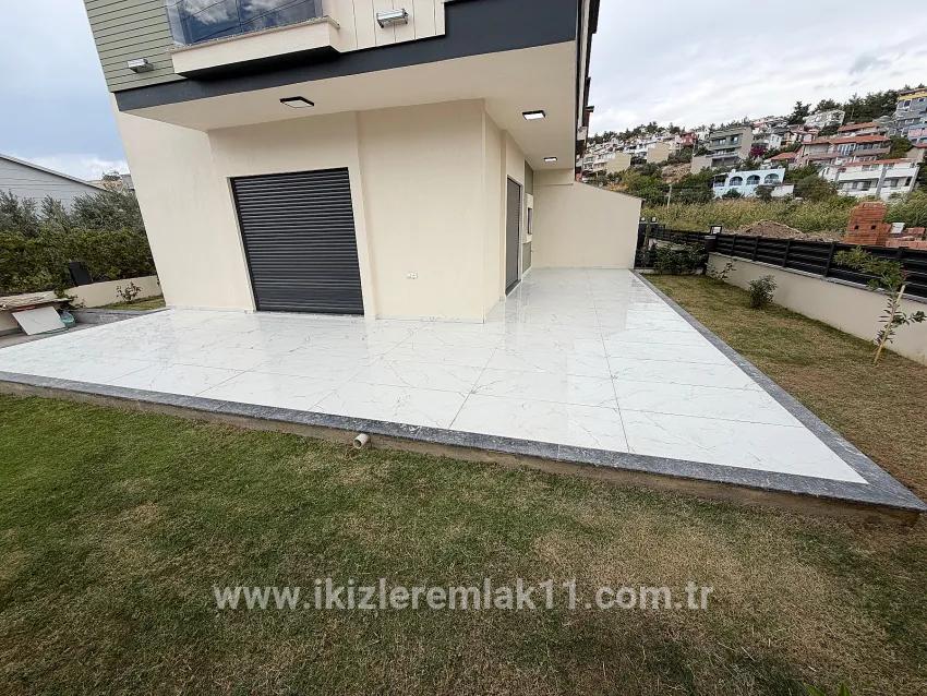 3+1 Bedroom Villa For sale in Gümüldür Cumhuriyet Nbh. Menderes Gümüldür - 180 m²