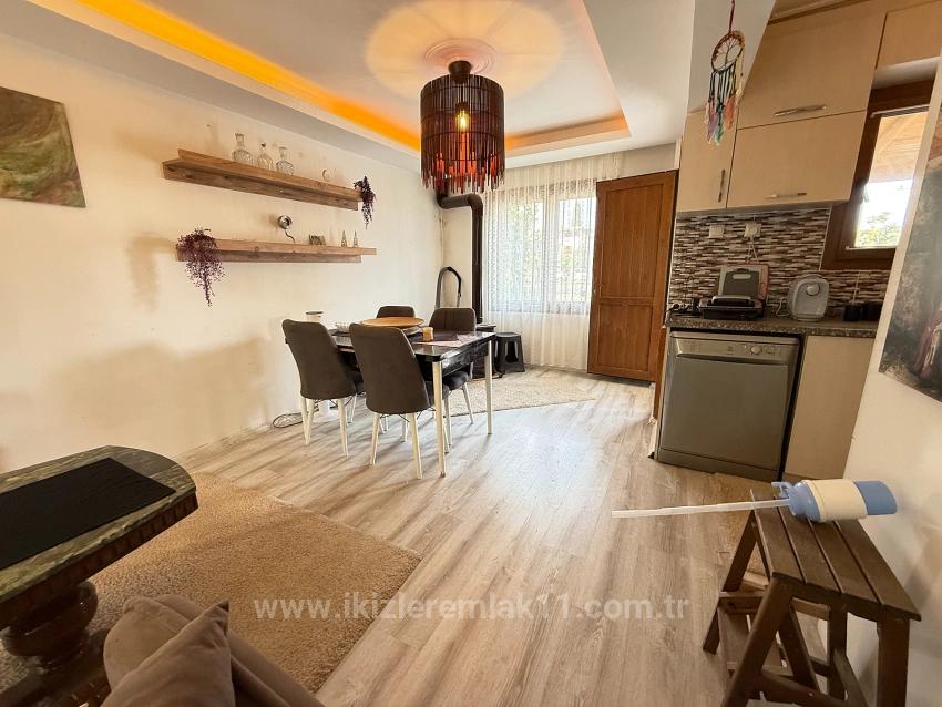 Urgent Sale 3+1 Villa With Large Garden In Seferihisar Doğanbey Center