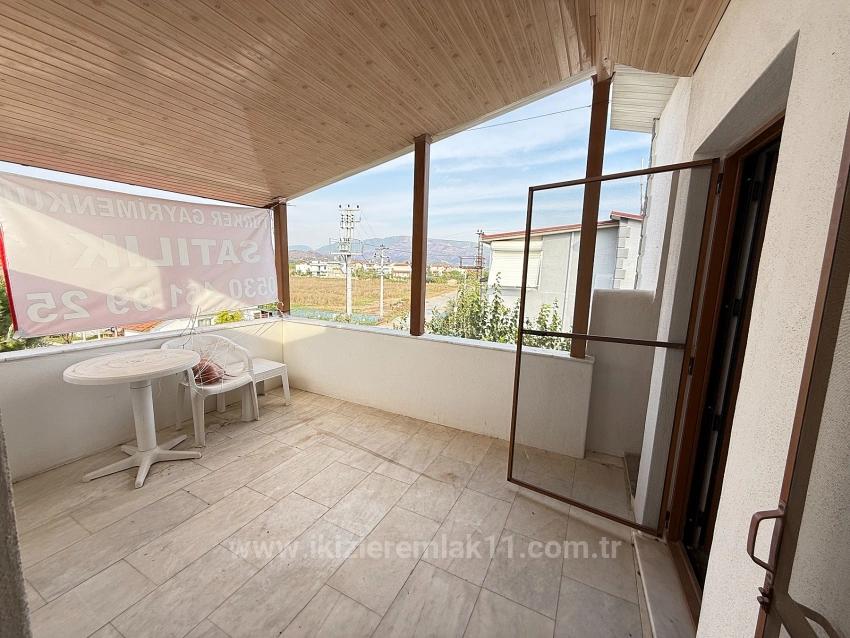 Urgent Sale 3+1 Villa With Large Garden In Seferihisar Doğanbey Center