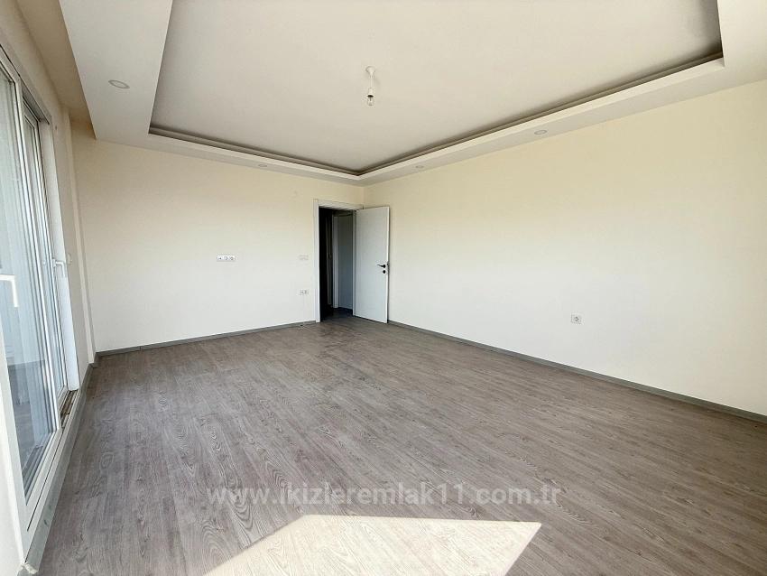 3 + 2 Duplex Apartment With New Elevator For Sale In Seferihisar Ürkmez Center