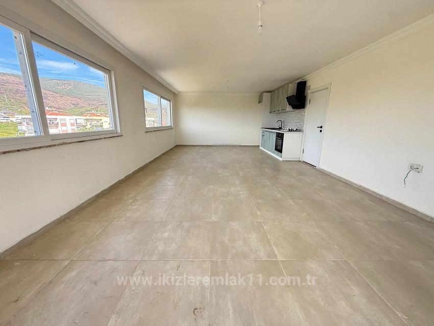 3 + 2 Duplex Apartment With New Elevator For Sale In Seferihisar Ürkmez Center