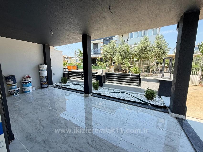 3+1 Detached Villa With A Brand New Garden For Sale In Seferihisar Doğanbey