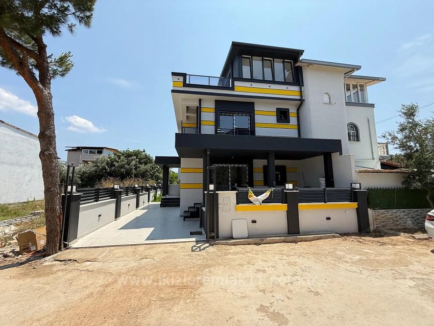 3+1 Detached Villa With A Brand New Garden For Sale In Seferihisar Doğanbey