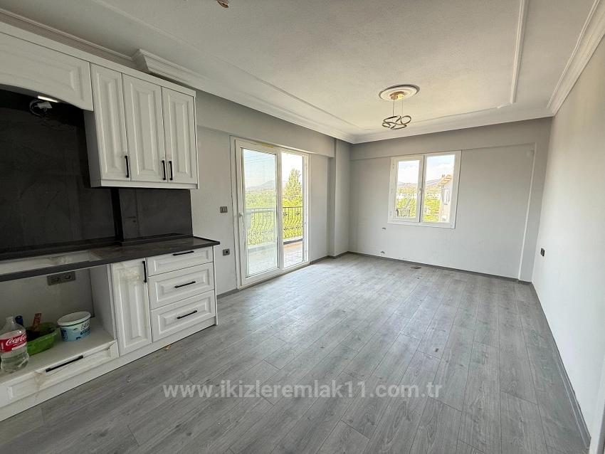 2+1 Apartment For Sale In Seferihisar Ürkmez, 300 Meters From The Sea