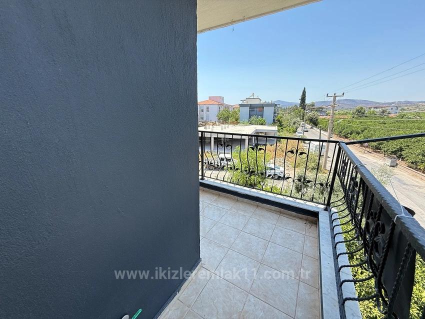 2+1 Apartment For Sale In Seferihisar Ürkmez, 300 Meters From The Sea