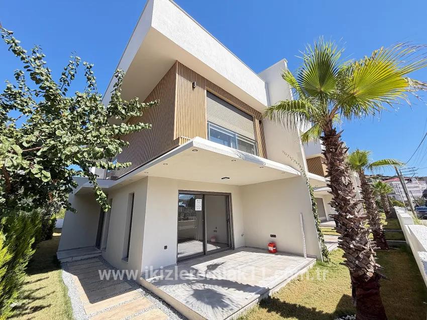 3+1 Bedroom Villa For sale in Mersin Alanı Nbh. Seferihisar Ürkmez - 200 m²