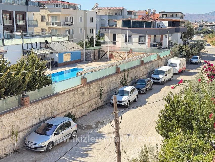 3+1 Bedroom Villa For sale in Mersin Alanı Nbh. Seferihisar Ürkmez - 200 m²