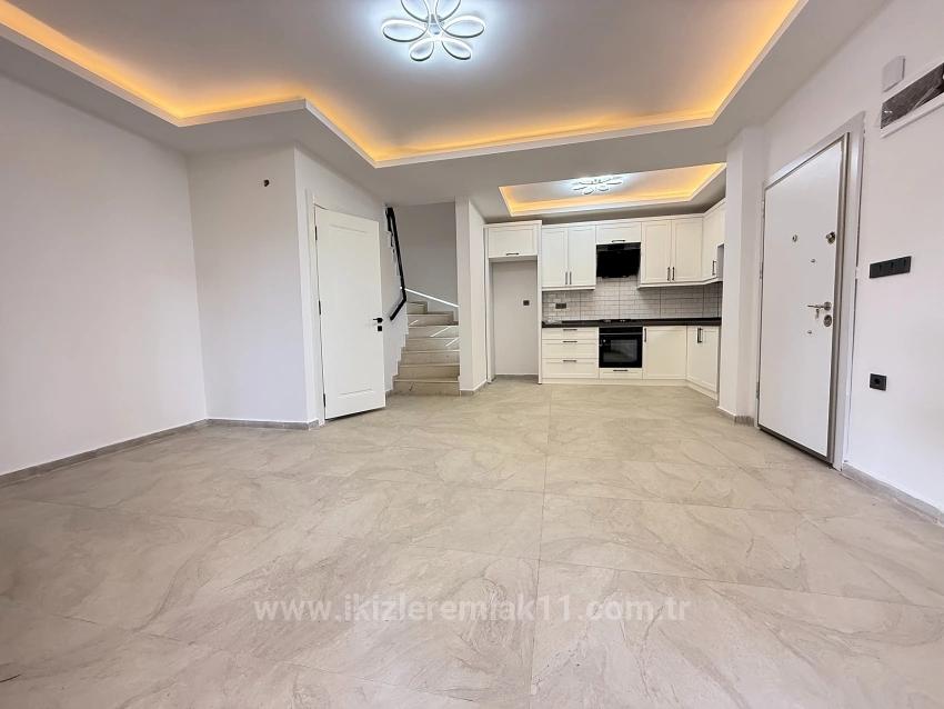 Luxury 3 + 1 Duplex Villa For Sale In Seferihisar Ürkmez Center