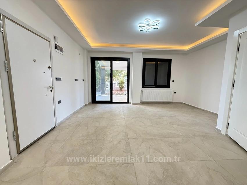Luxury 3 + 1 Duplex Villa For Sale In Seferihisar Ürkmez Center