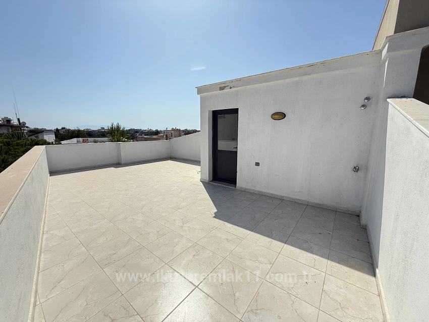 Luxury 3 + 1 Duplex Villa For Sale In Seferihisar Ürkmez Center