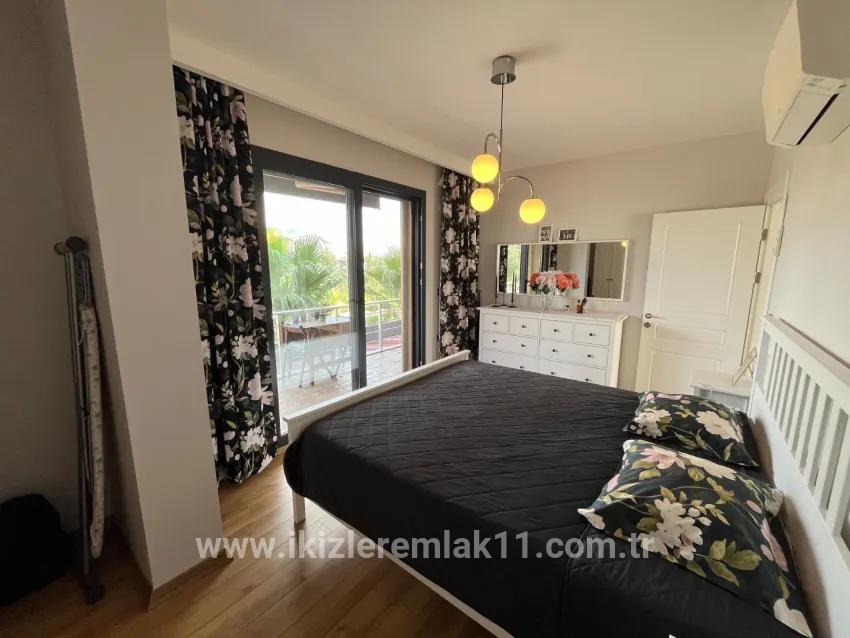3+1 Bedroom Summerhouse For Sale in Bengiler Nbh. Seferihisar Ürkmez - 160 m²