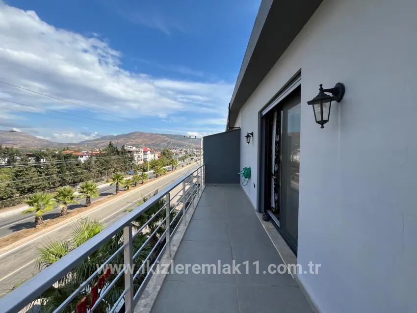 3+1 Bedroom Summerhouse For Sale in Bengiler Nbh. Seferihisar Ürkmez - 160 m²