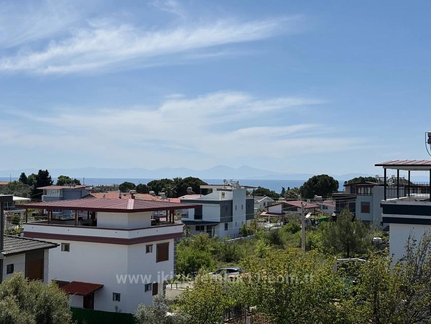 2+1 Duplex Summer House With Large Garden And Sea View For Sale In Seferihisar Doğanbey