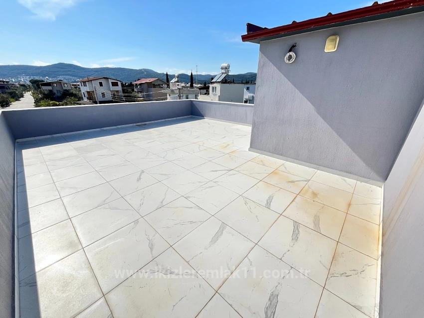 Brand New Detached 3+1 Villa With Large Garden For Sale In Seferihisar Doğanbey