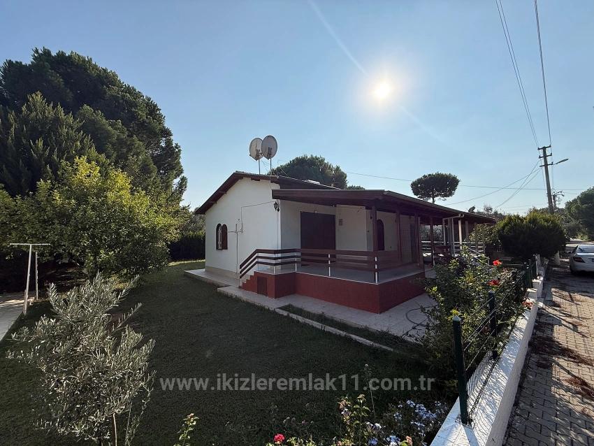 The Only Detached 2+1 Summer House For Sale In Seferihisar Doğanbey