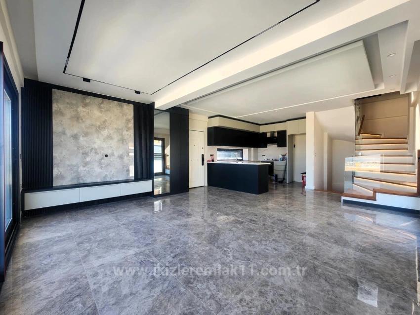 Single Detached House For Sale In Seferihisar Doğanbey With Large Garden And Panoramic Sea View